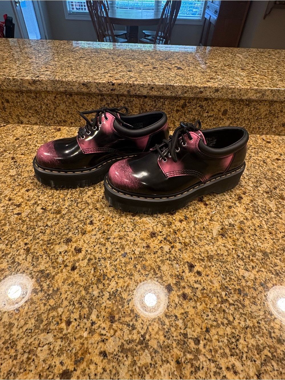 NWOT Dr. Martens 8053 Quad Leather Platform Shoes Black Pink Fondant Womens 10 - Picture 7 of 9